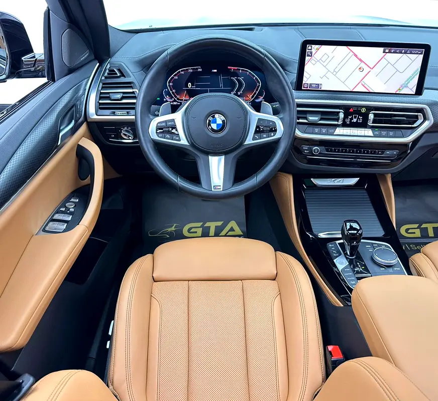 2024 BMW X4 xDrive30i M-Sport, Oct/2028 BMW Warranty + Service Contract, Full Service History, GCC - Image 8
