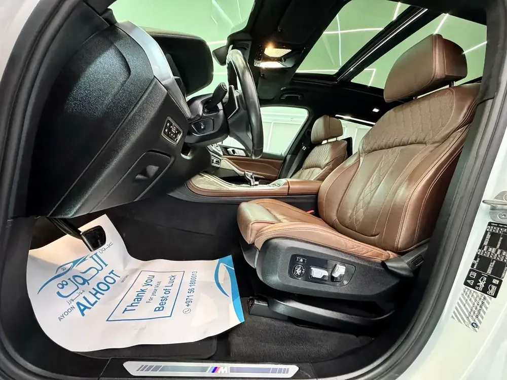 AMAZING BMW X7 || 7 SEATS || RADAR || TOP RANGE || ACCIDENT FREE || GCC - Image 15