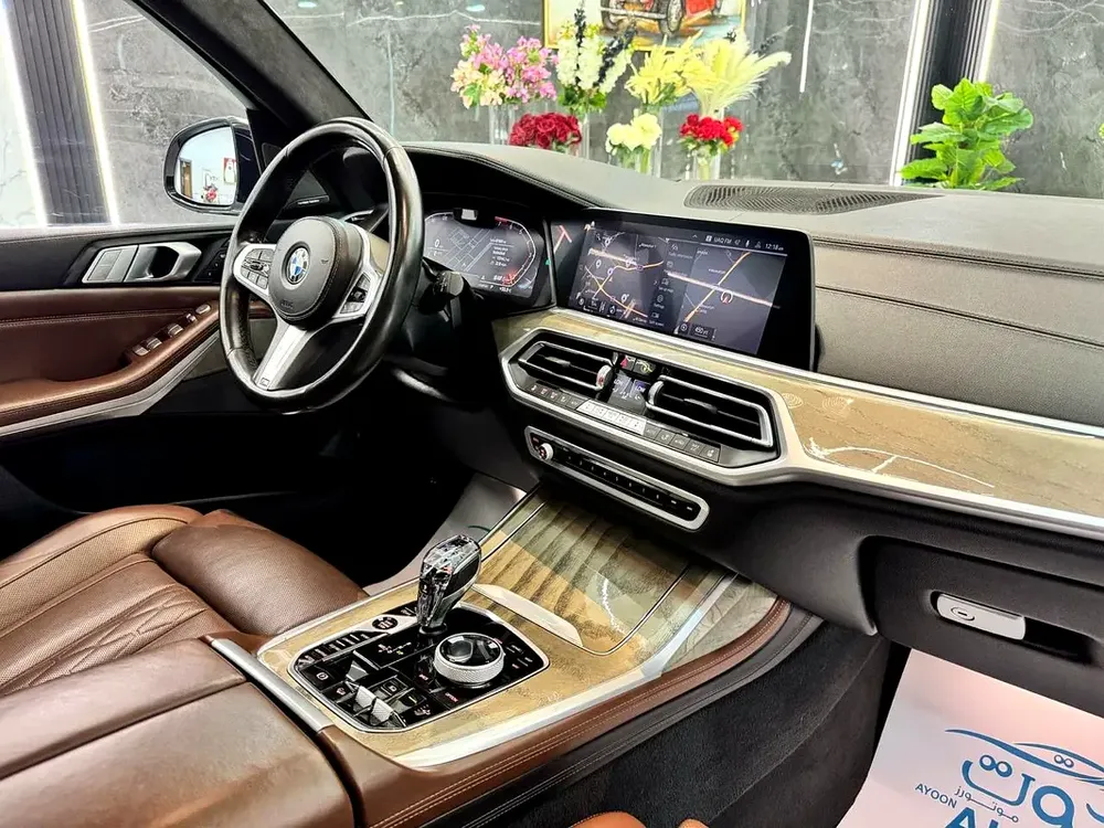 AMAZING BMW X7 || 7 SEATS || RADAR || TOP RANGE || ACCIDENT FREE || GCC - Image 16