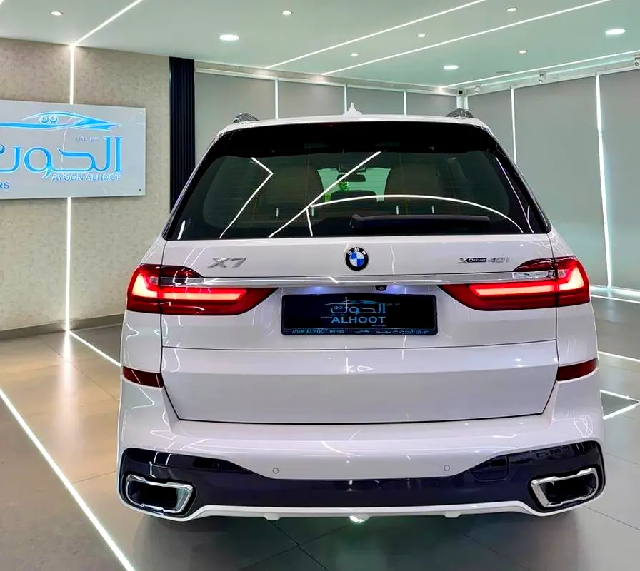 AMAZING BMW X7 || 7 SEATS || RADAR || TOP RANGE || ACCIDENT FREE || GCC - Image 7