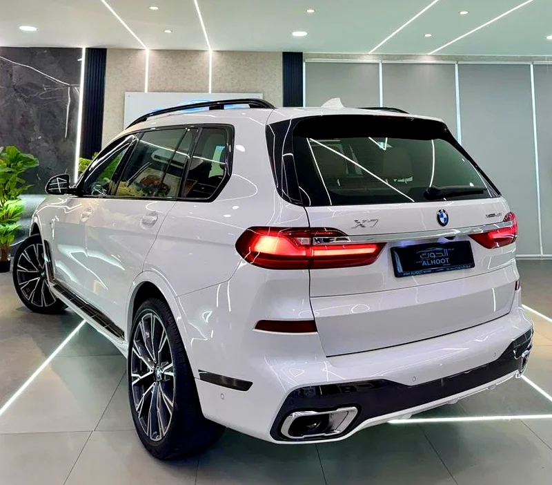 AMAZING BMW X7 || 7 SEATS || RADAR || TOP RANGE || ACCIDENT FREE || GCC - Image 9