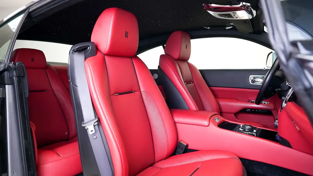 Wraith Silver Badge | AED 22,425 PM | Up to 3 Years Warranty | GCC - Image 5