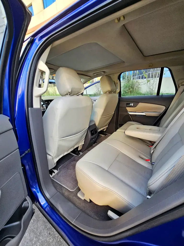 Ford Edge - Image 14