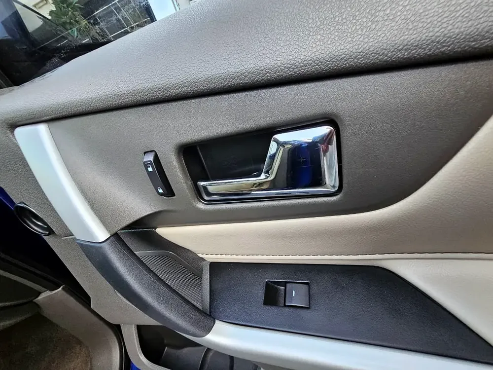 Ford Edge - Image 15