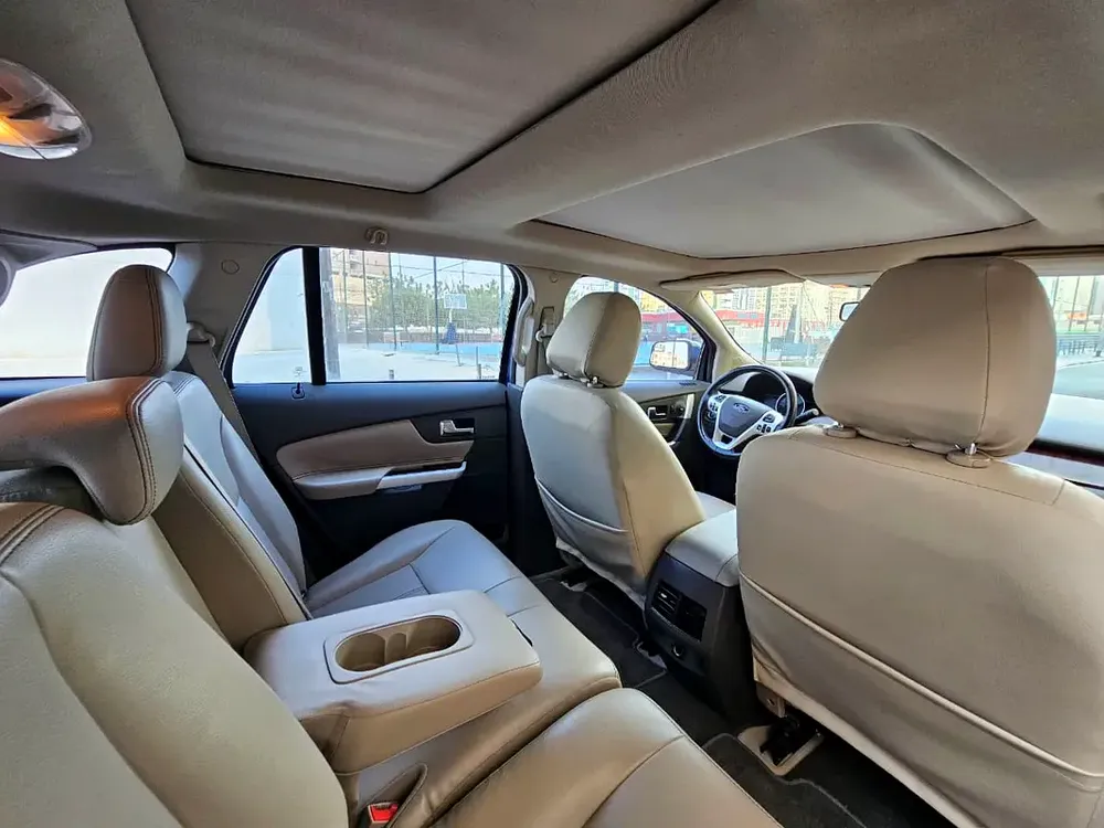 Ford Edge - Image 17