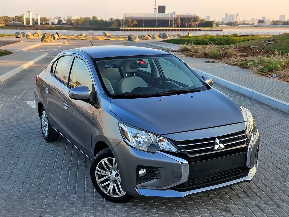 Mitsubishi Attrage 2022 GCC Premium Condition Low KM Perfect Family Sedan - Image 4