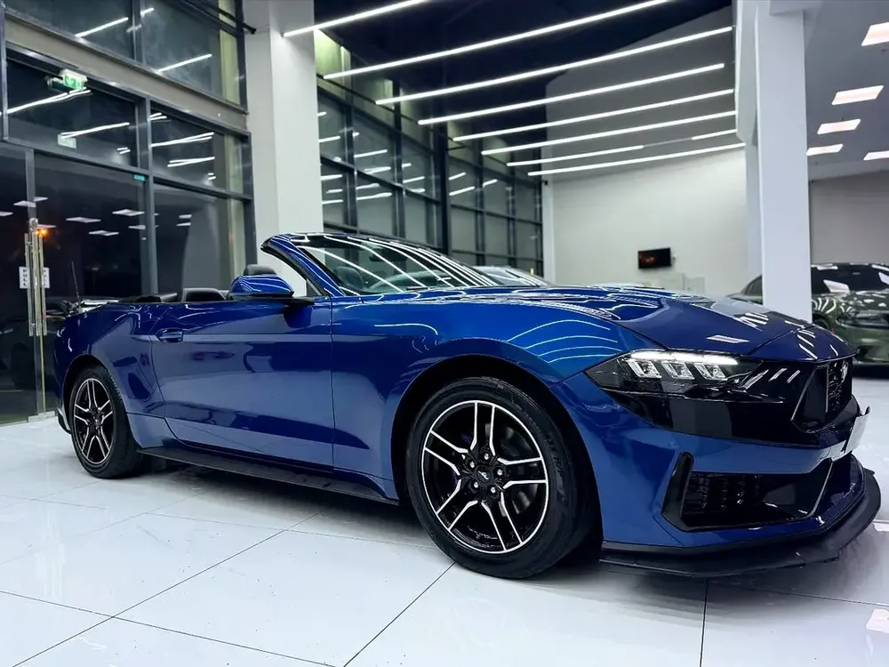 Ford Mustang Convertable 2021  0% Downpayment EMI 1375 Free Insurance Free Registration - Image 4