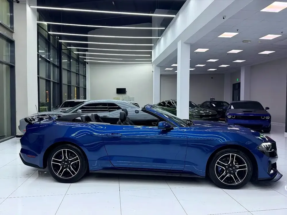 Ford Mustang Convertable 2021  0% Downpayment EMI 1375 Free Insurance Free Registration - Image 5