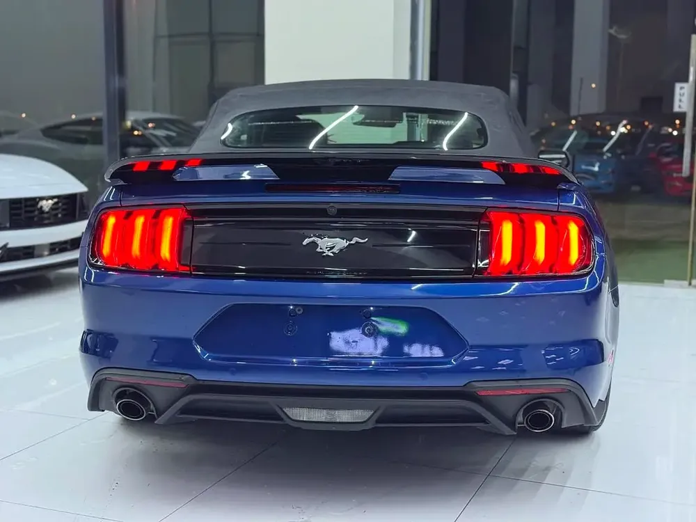 Ford Mustang Convertable 2021  0% Downpayment EMI 1375 Free Insurance Free Registration - Image 6