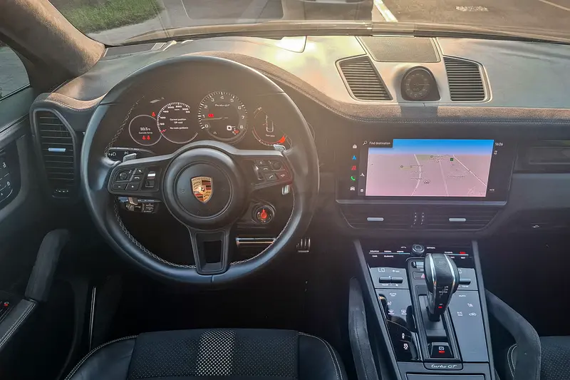 AED 8053/month | 2022 Porsche Cayenne Turbo GT | GCC Specs | Ref#380764 - Image 10