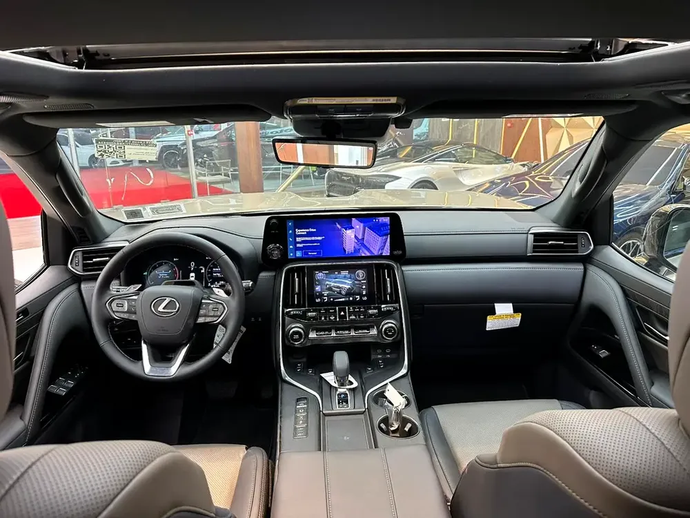 2025 Lexus LX 700h Overtrail - Canadian Specs - Brand New - Image 15