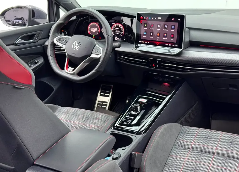 2025 Volkswagen Golf GTI, Agency Warranty+Service Contract+Full Service History, GCC - Image 12
