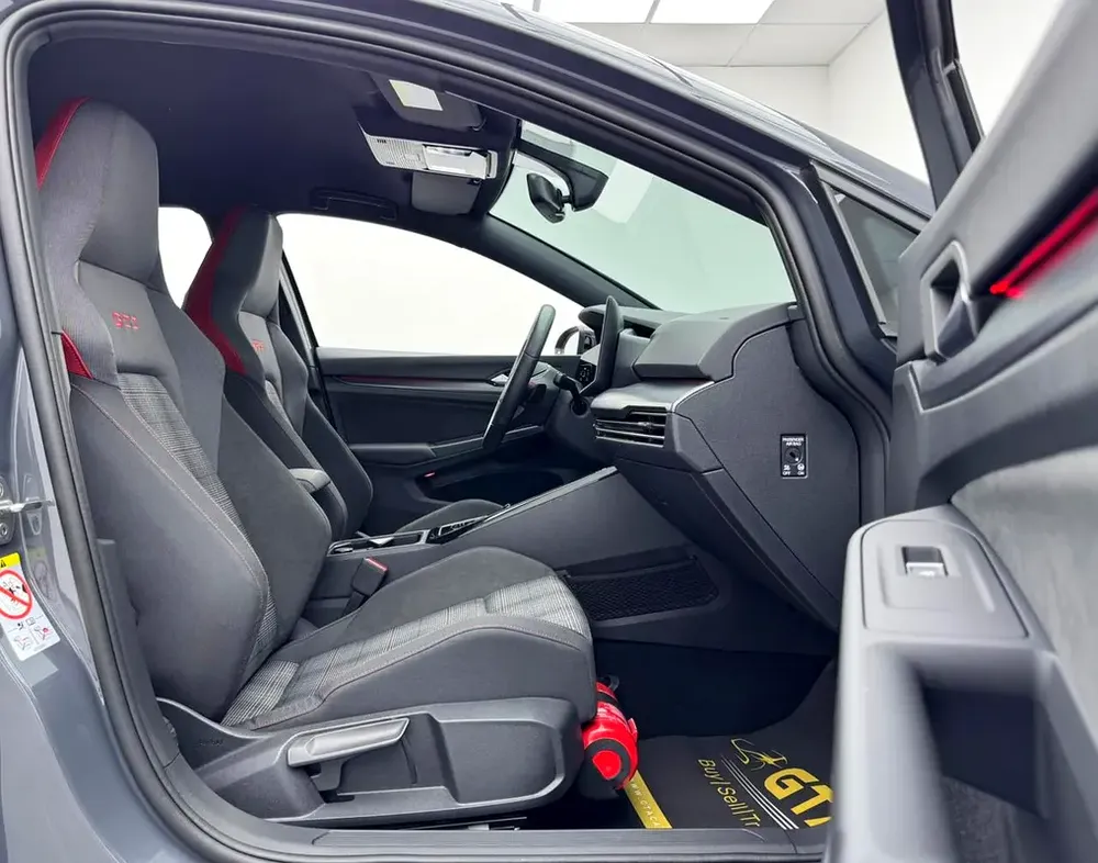 2025 Volkswagen Golf GTI, Agency Warranty+Service Contract+Full Service History, GCC - Image 15