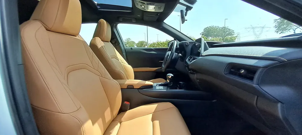 LEXUS UX200 2.0L 10 GEAR SPEED 2023 GCC FULL SERVICE +WARRANTY LEXUS AL FUTTAIM +ORGINAL PAINT 100% - Image 14