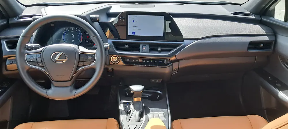 LEXUS UX200 2.0L 10 GEAR SPEED 2023 GCC FULL SERVICE +WARRANTY LEXUS AL FUTTAIM +ORGINAL PAINT 100% - Image 15