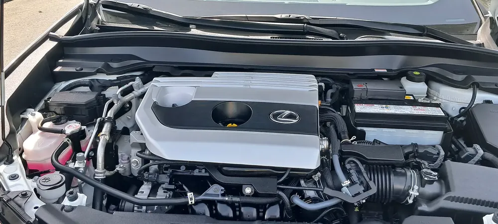 LEXUS UX200 2.0L 10 GEAR SPEED 2023 GCC FULL SERVICE +WARRANTY LEXUS AL FUTTAIM +ORGINAL PAINT 100% - Image 20