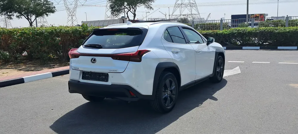 LEXUS UX200 2.0L 10 GEAR SPEED 2023 GCC FULL SERVICE +WARRANTY LEXUS AL FUTTAIM +ORGINAL PAINT 100% - Image 5