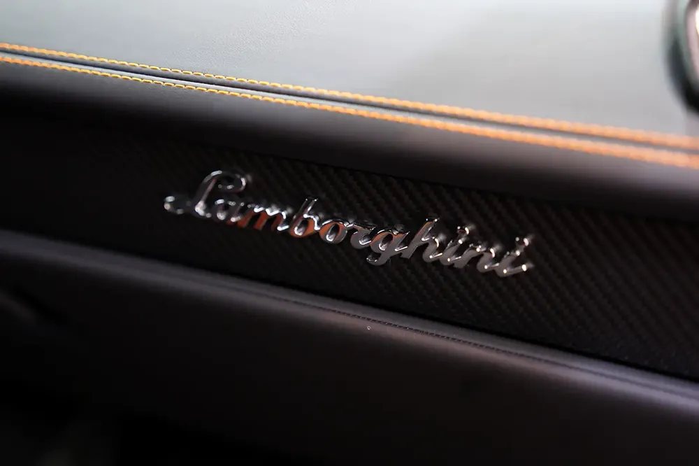 2023 Huracan Tecnica, 60th Anniversary, Lifting System, Apple CarPlay, Lamborghini Warr + Serv!! - Image 10