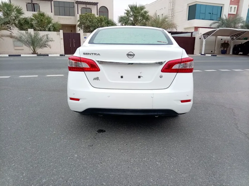 2019 Nissan Sentra - GCC Specs - Excellent Condition - Image 12