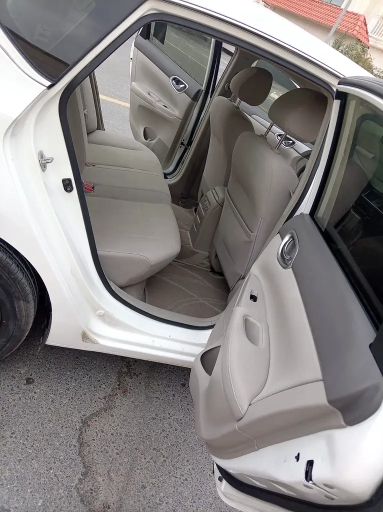 2019 Nissan Sentra - GCC Specs - Excellent Condition - Image 7