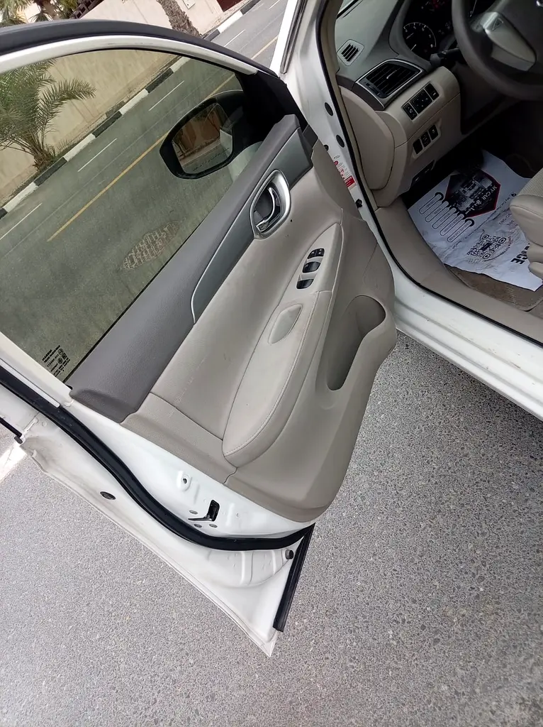 2019 Nissan Sentra - GCC Specs - Excellent Condition - Image 9