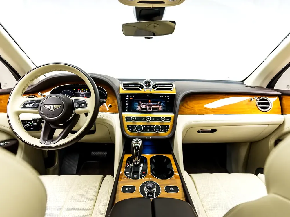 2022 Bentley Bentayga, April 2027 Bentley Warranty, GCC - Image 16