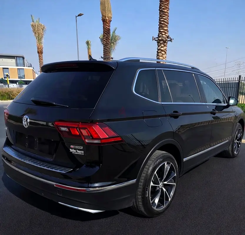 2021 Volkswagen Tiguan SEL - American Specs - Pristine Condition - Image 7
