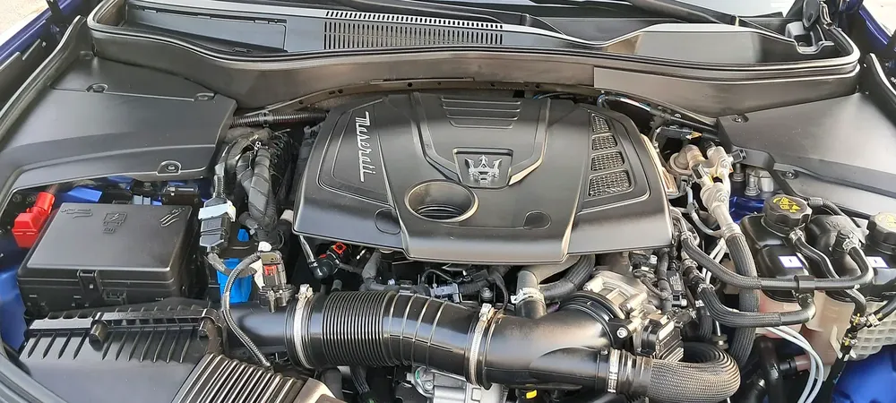 MASERATI LEVANTE 2022 GT HYBRID GCC FULL SERVICE  +WARRANTY AL TAYER MOTORS - ORGINAL PAINT 100% - Image 18