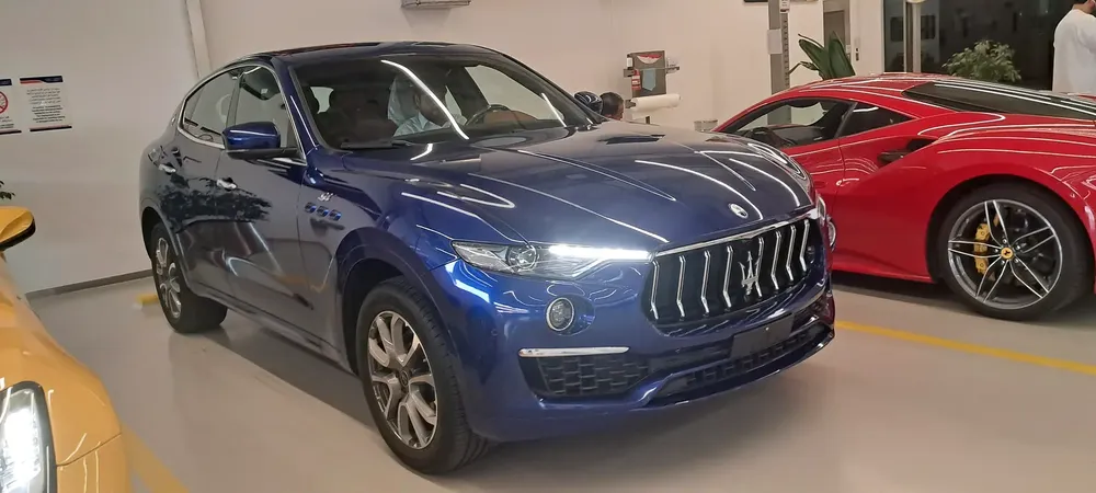 MASERATI LEVANTE 2022 GT HYBRID GCC FULL SERVICE  +WARRANTY AL TAYER MOTORS - ORGINAL PAINT 100% - Image 5