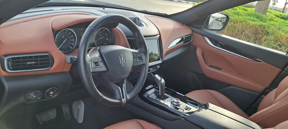 MASERATI LEVANTE 2022 GT HYBRID GCC FULL SERVICE  +WARRANTY AL TAYER MOTORS - ORGINAL PAINT 100% - Image 7