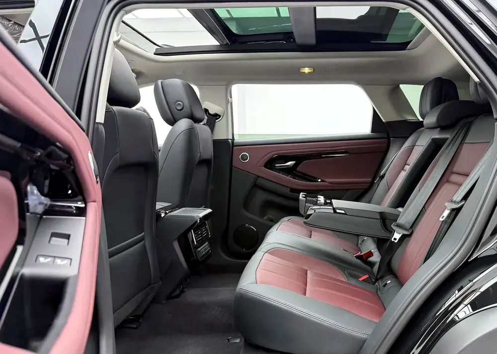 2025 Range Rover Evoque P250 Dynamic SE ,Warranty ,Brand New. - Image 17