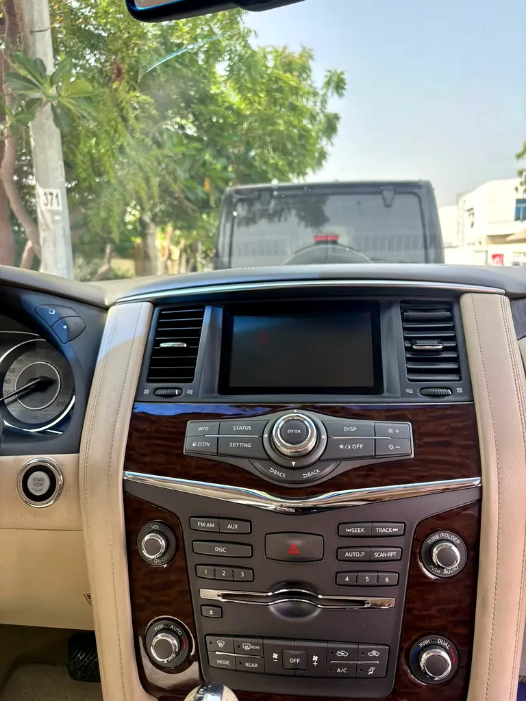 Nissan Patrol SE 2015 GCC Specs - Good Condition - Image 6