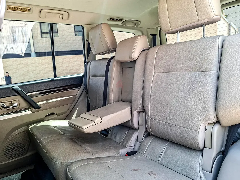 Inspected Car | 2014 Mitsubishi Pajero  | GCC Specs | Ref#453883 - Image 14