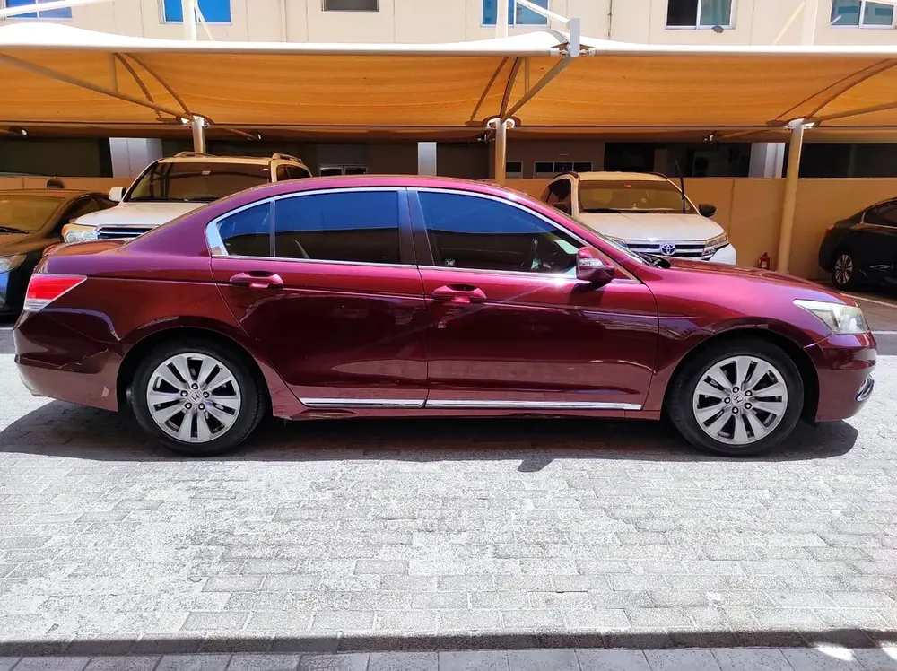 Honda Accord Limited 2012 GCC Specs - Excellent Condition - Image 6