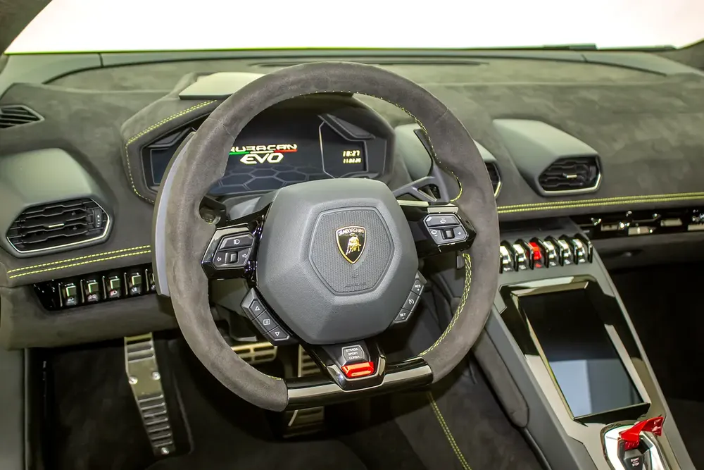 Huracan Evo Spyer I LIKE NEW I European - Image 11