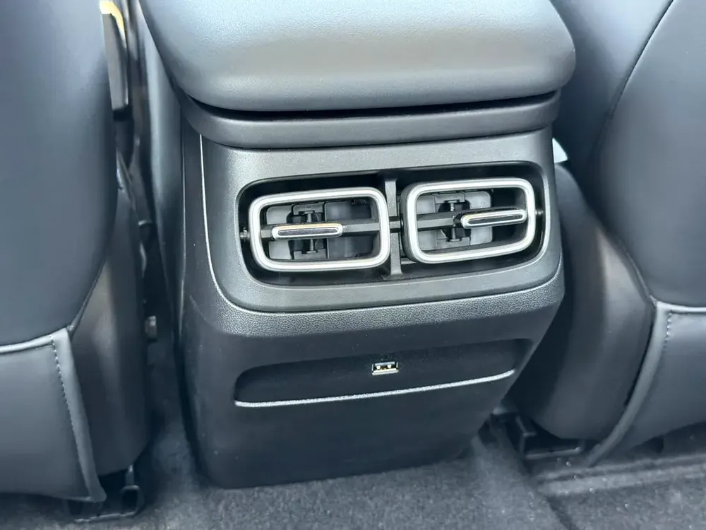 MG 8 Luxury 2026 GCC Specs 1.5L PHEV - Image 11