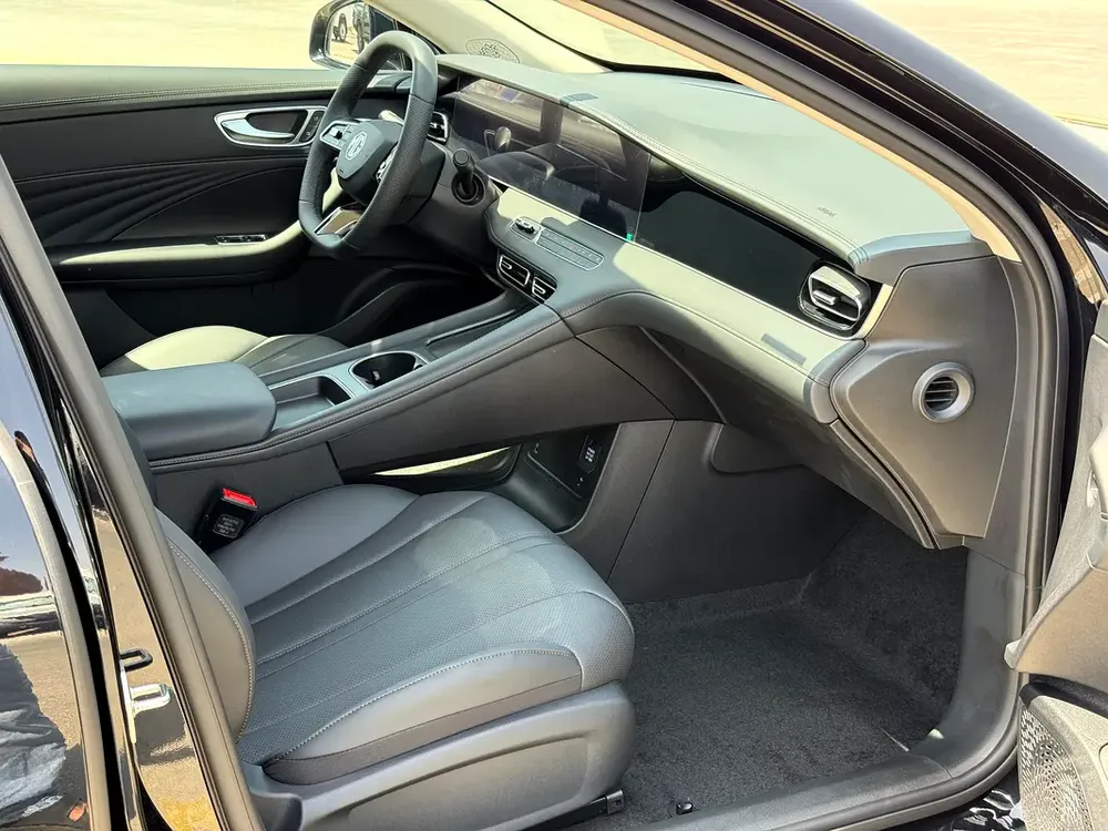 MG 8 Luxury 2026 GCC Specs 1.5L PHEV - Image 8