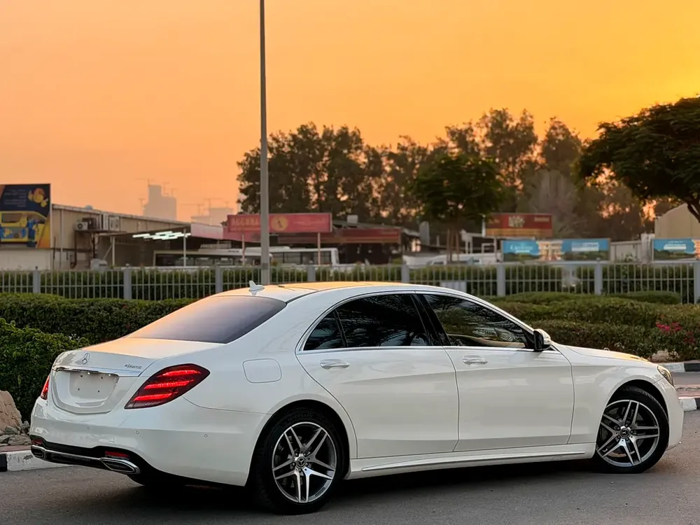 Mercedes-Benz S 560L AMG 4MATIC— ORIGINAL PAINT—ZERO ACCIDENT - Image 10