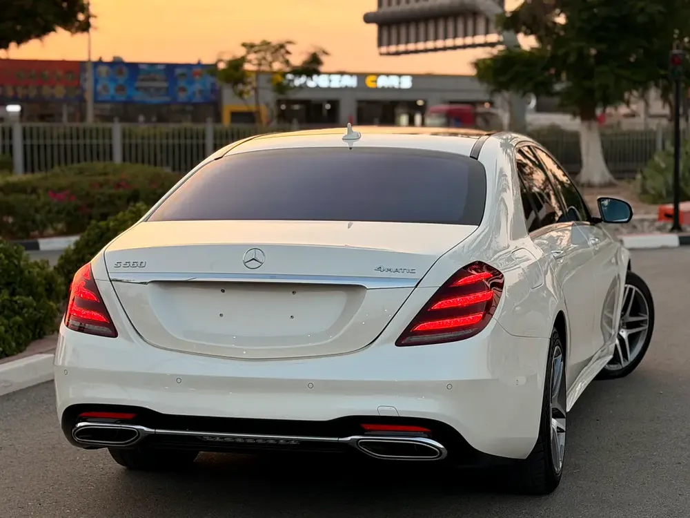 Mercedes-Benz S 560L AMG 4MATIC— ORIGINAL PAINT—ZERO ACCIDENT - Image 12