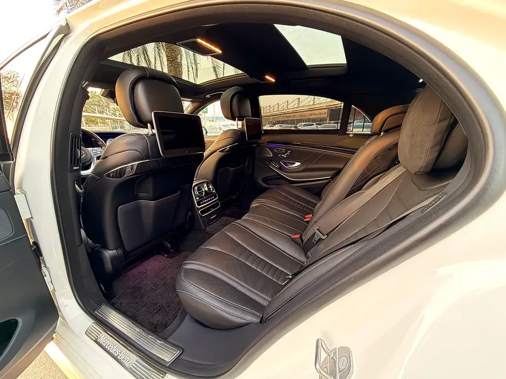 Mercedes-Benz S 560L AMG 4MATIC— ORIGINAL PAINT—ZERO ACCIDENT - Image 16
