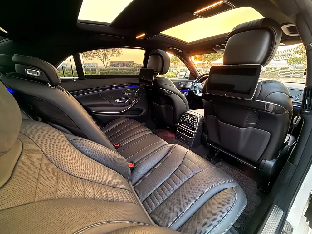 Mercedes-Benz S 560L AMG 4MATIC— ORIGINAL PAINT—ZERO ACCIDENT - Image 17