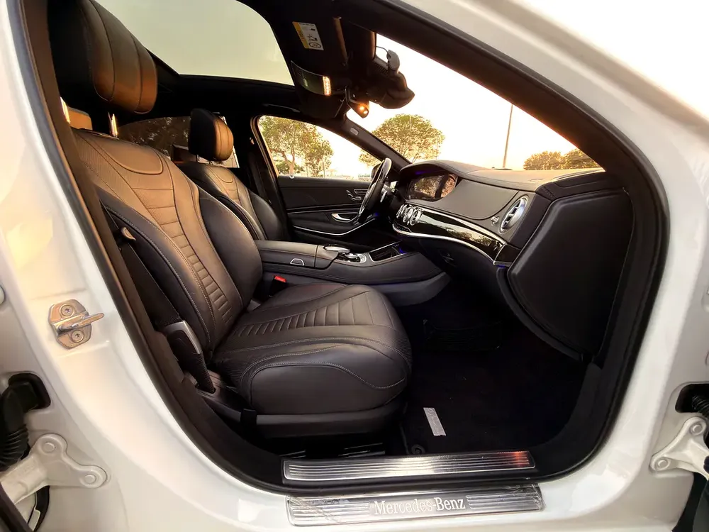 Mercedes-Benz S 560L AMG 4MATIC— ORIGINAL PAINT—ZERO ACCIDENT - Image 20