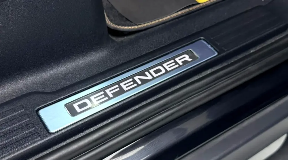 2023 Land Rover Defender 90 X-Dynamic HSE P400 | GCC Specs - Image 16