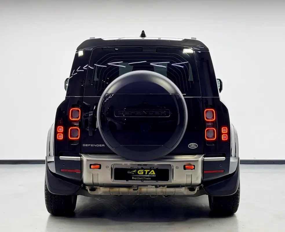 2023 Land Rover Defender 90 X-Dynamic HSE P400 | GCC Specs - Image 5