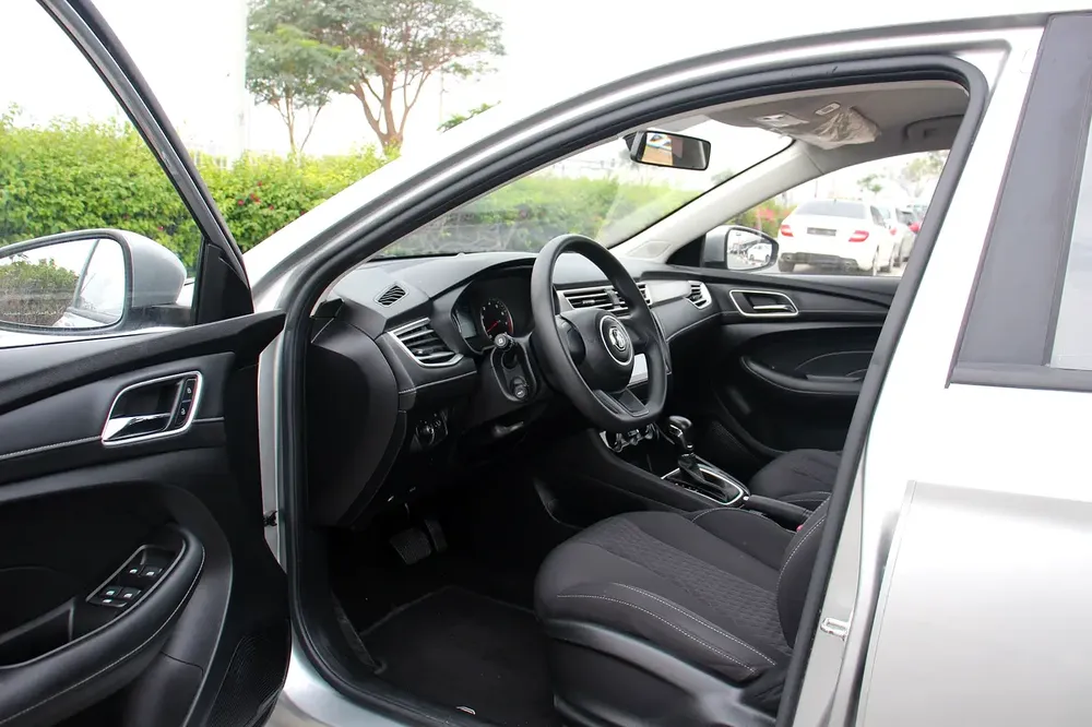2023 MG 5 GCC | GCC | (415 x 60) Loan Minimum salary 4,000*| Warranty| - Image 12