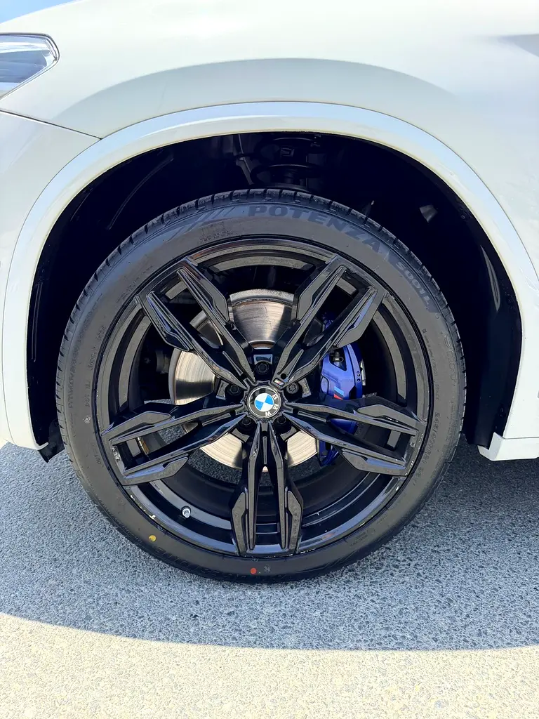 BMW X4 M40i 2019 GCC Specs - Performance Luxury SUV Single owner - Image 20