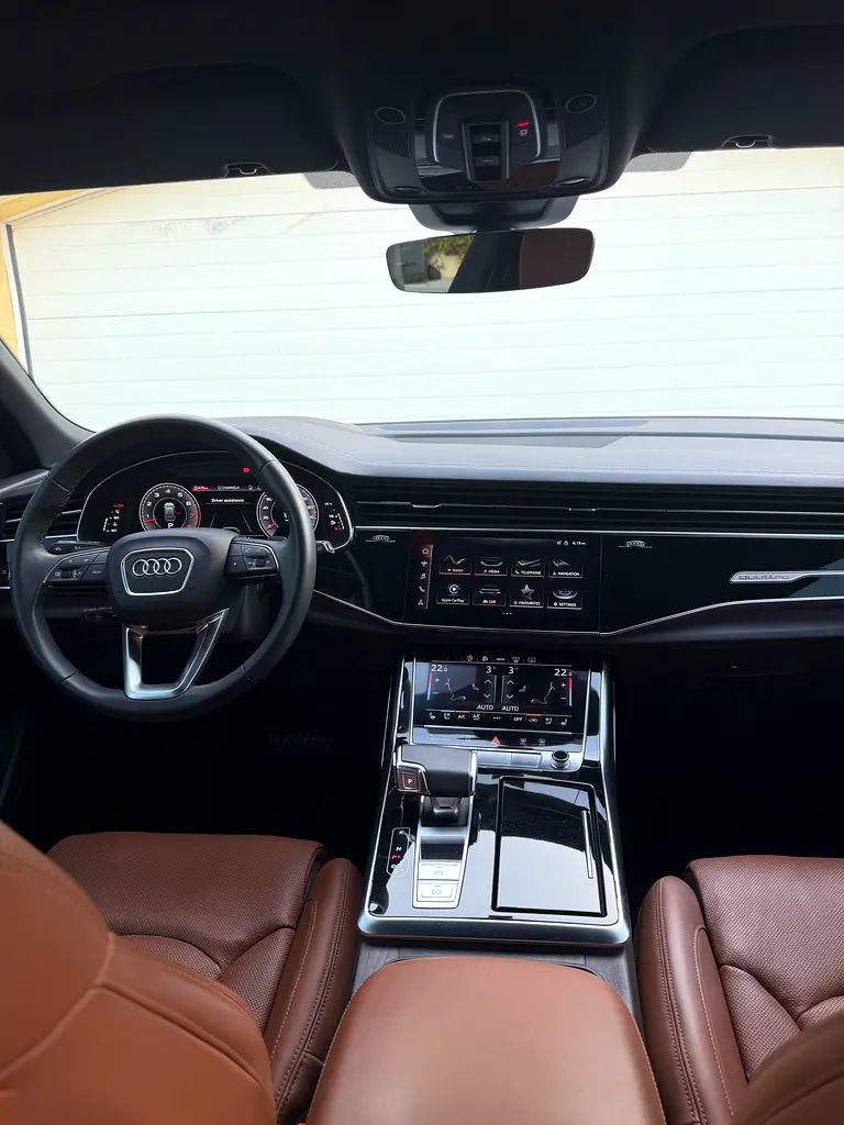 Audi Q8 2023 55 TFSI S line with Audi Warranty/Service - Image 8