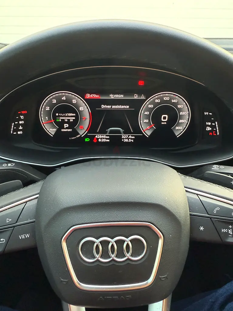 Audi Q8 2023 55 TFSI S line with Audi Warranty/Service - Image 9