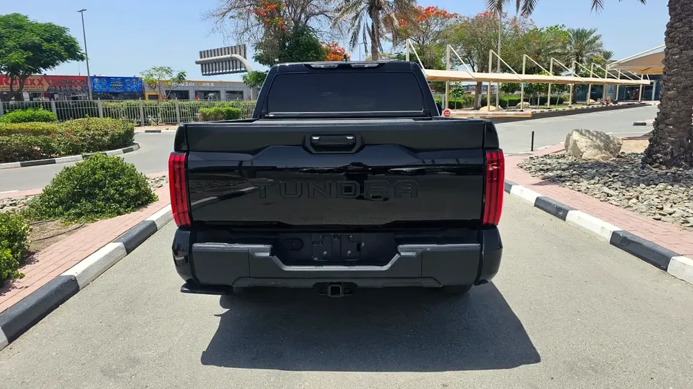 Toyota Tundra SR5 2025 American Specs - Image 11