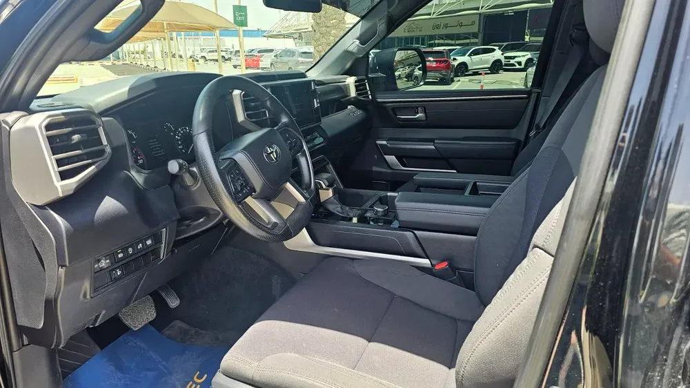 Toyota Tundra SR5 2025 American Specs - Image 4
